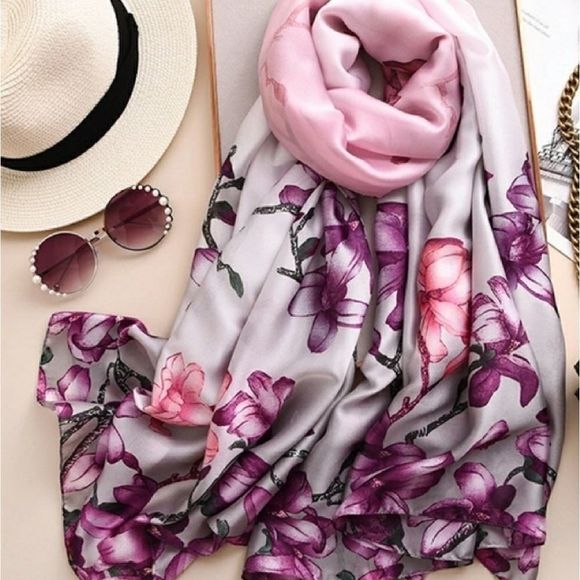 Unique silk scarf - Picture 2 of 4